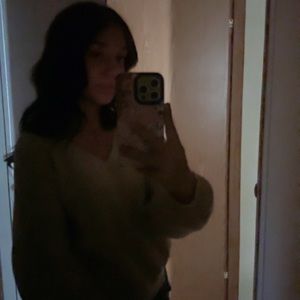 Meet your Posher, Adriana